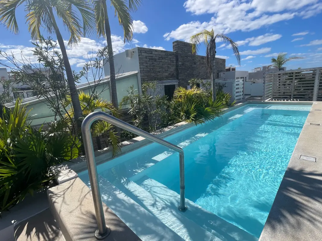 Newport rooftop pool